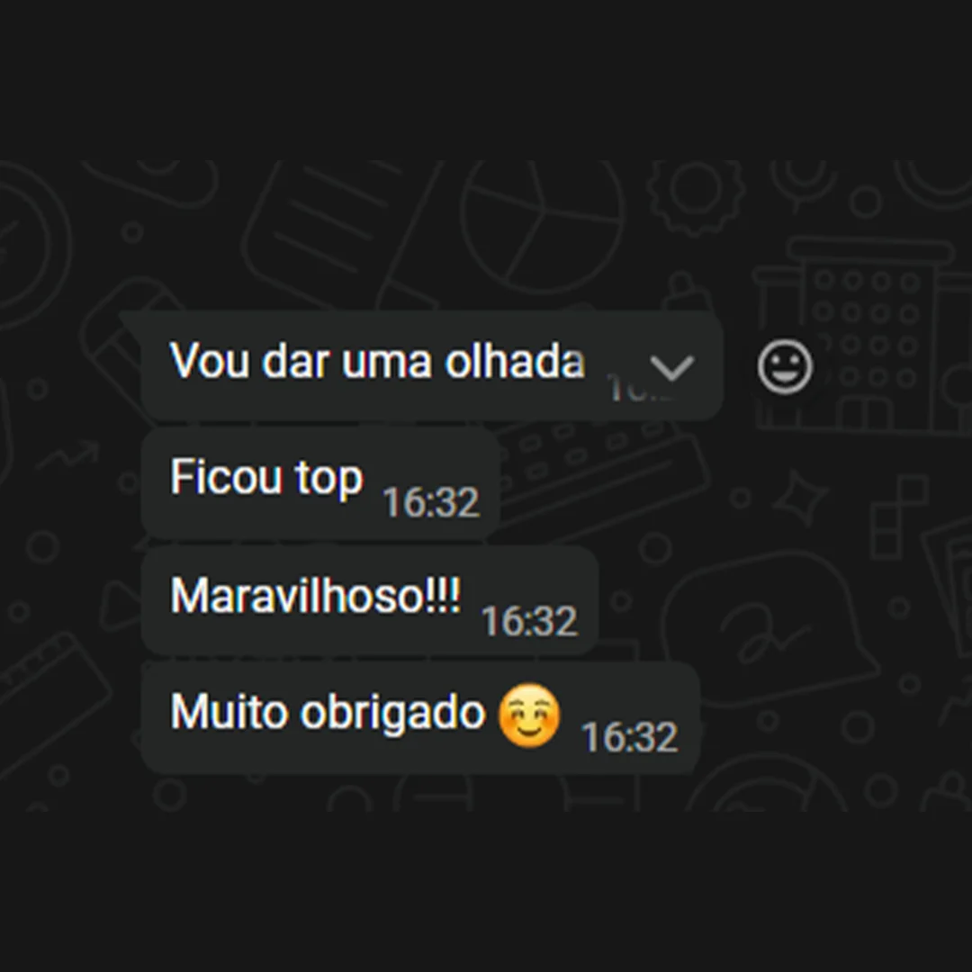 Print de conversa no WhatsApp de cliente elogiando o resultado da arte entregue